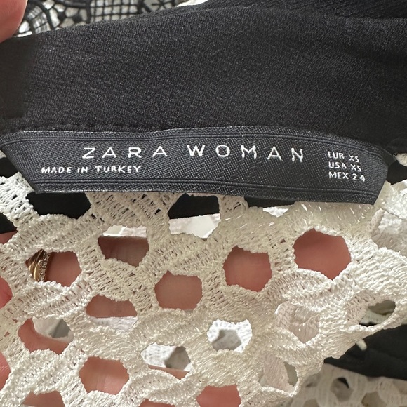 Gorgeous Zara black and white giupure lace dress - Picture 7 of 9